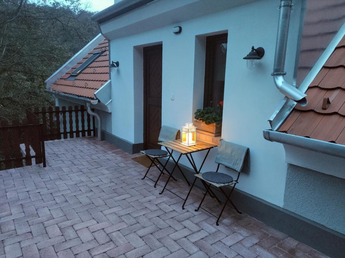 Kosbor Vendégház Monoszlo Exterior foto